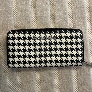 Michael Kors Black + White Large Leather Houndstooth Wallet w/ Silver Hardware